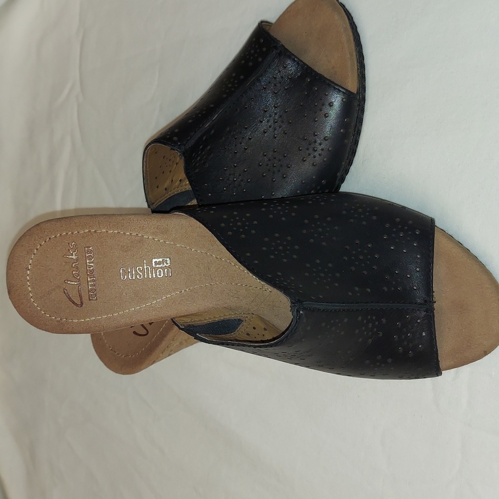 Clark's Collection Woman's Femmes Wedge Leather Black sz.8 - Picture 3 of 5